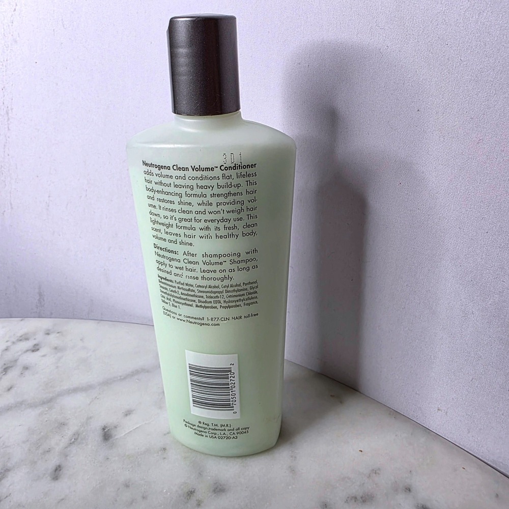 Neutrogena Clean Volume Body Enhancing Conditioner 10.1 fl oz 300 mL Volumizing - Picture 2 of 3